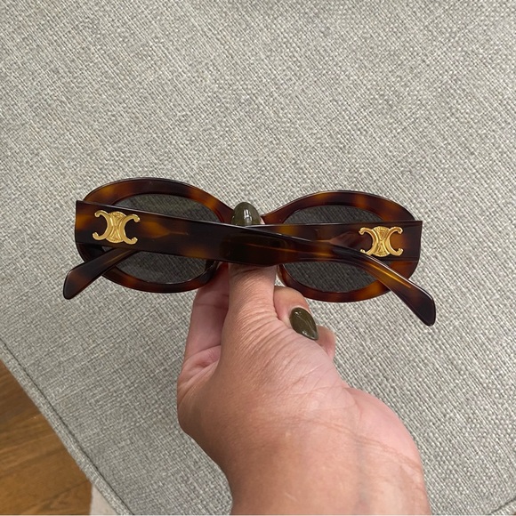 Celine Triomphe Oval Sunglasses Tortoise - Picture 2 of 5